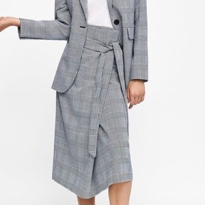 NWT Zara midi skirt